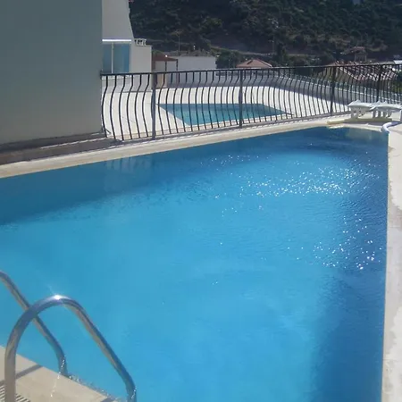 Hotel apartamentowy Es 2*
