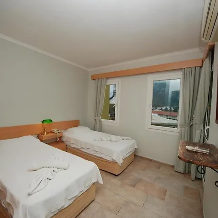 Es Hotel apartamentowy Turunç